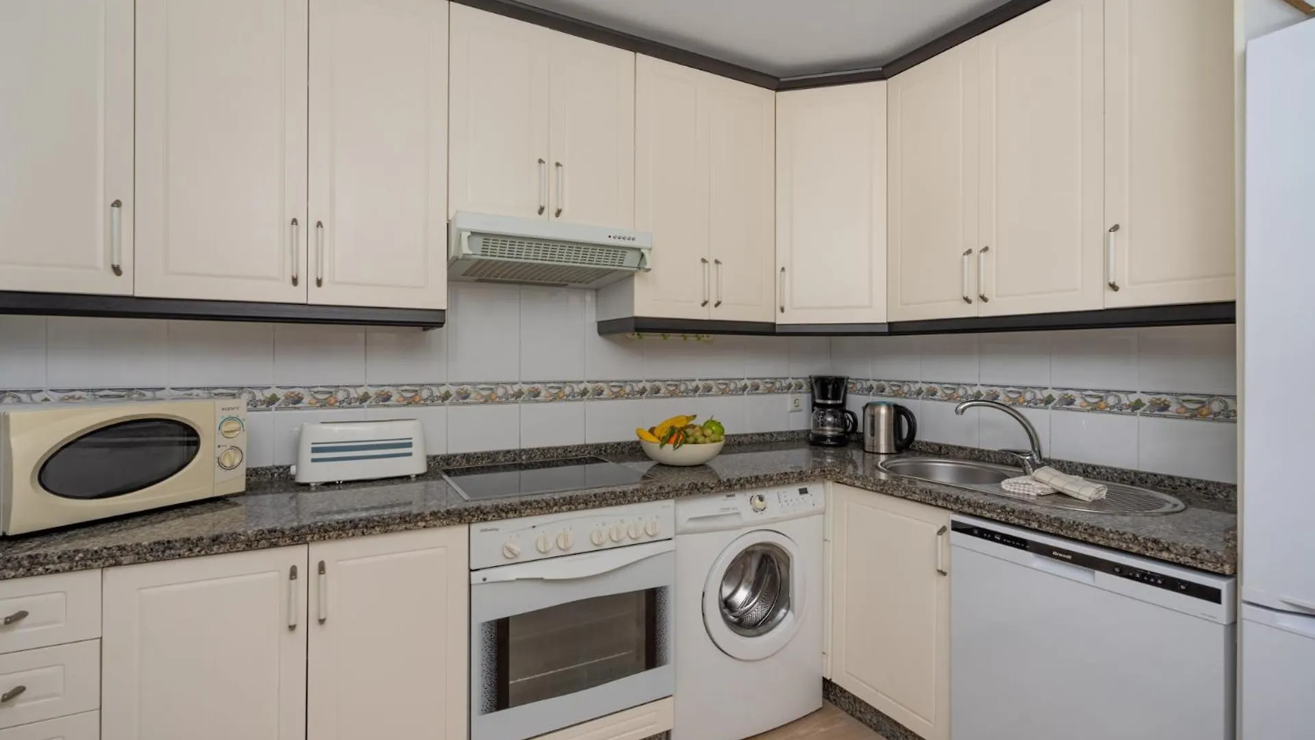 3 Bedroom, Sea Front & Sea View, Plunge Pool Fuengirola